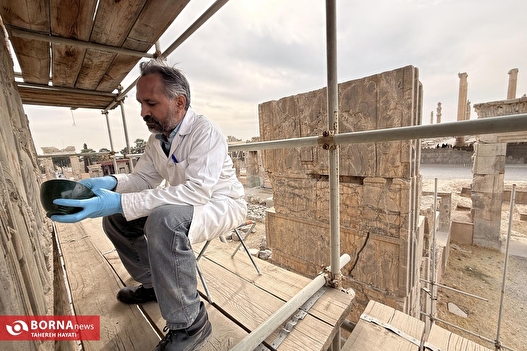 مرمت بنا‌های تاریخی در تخت جمشید