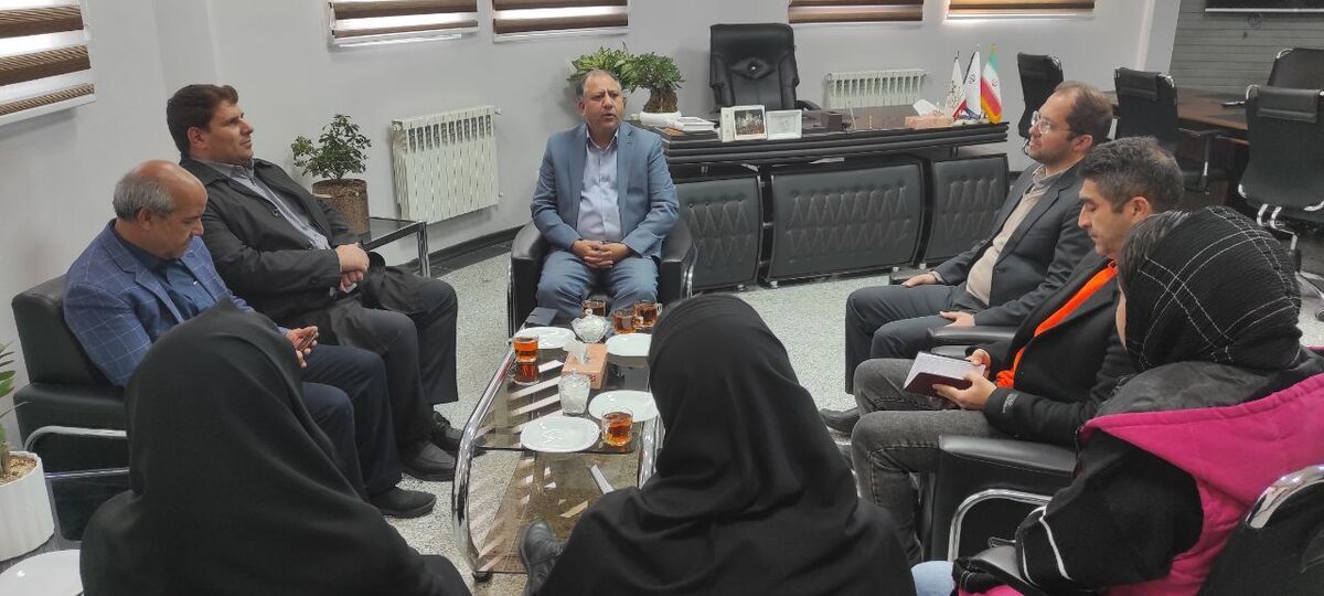 هیات های ورزشی موظفند که از ورزشکاران مدال آور و استعدادهای درخشان خود حمایت کنند