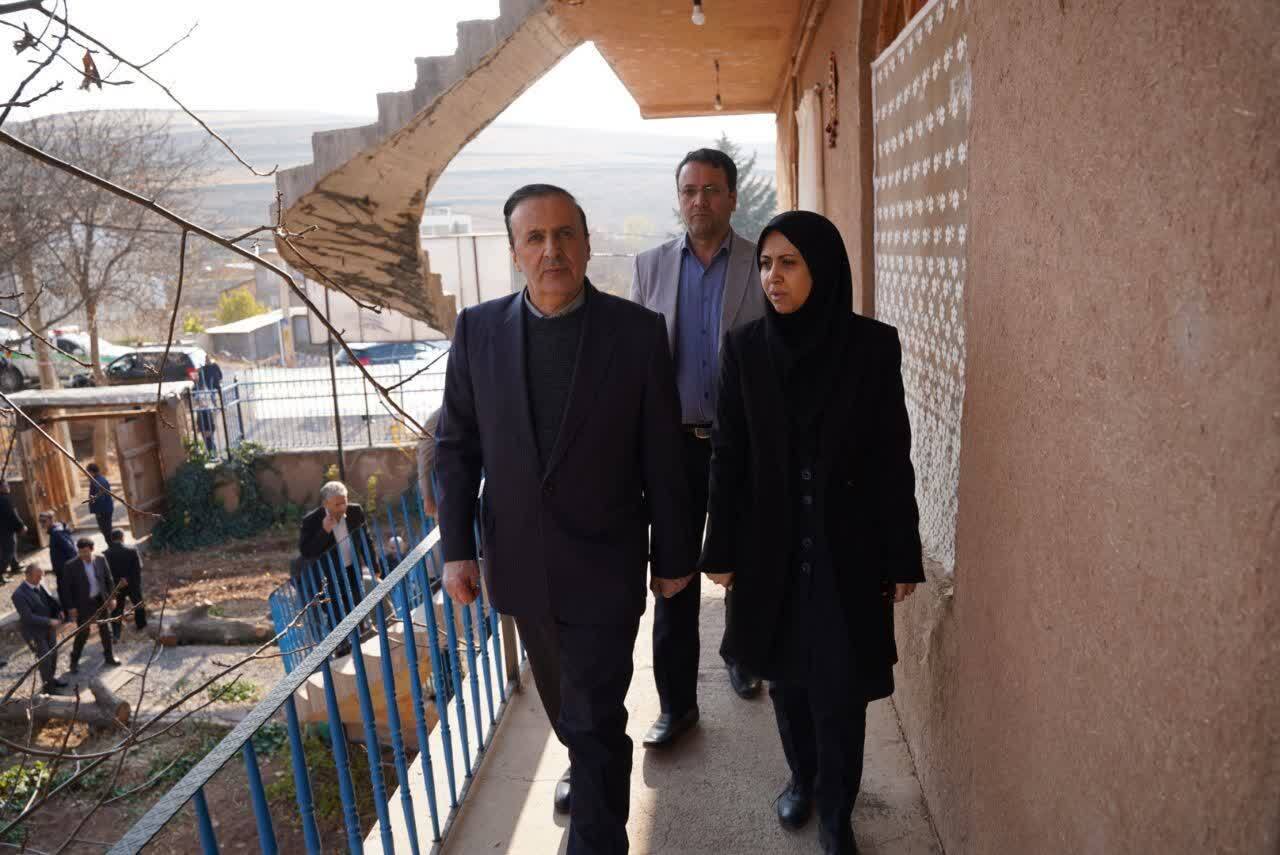 استاندار قزوین از اقامت های بوم گردی الموت بازدید کرد