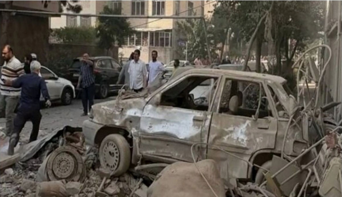 خسارت‌دیدگان جنگ۱۲روزه برای دریافت خسارت خودرو به شعب بیمه مراجعه کنند