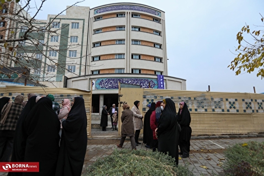 بازدید خبرنگاران از زائرسرای استان مرکزی در مشهد