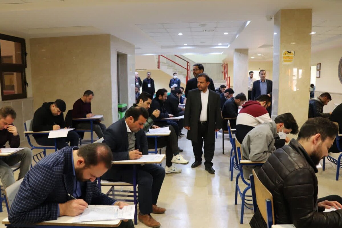 آزمون استخدامی کادر اداری قوه قضائیه با رقابت ۲۴۱۲ داوطلب در اردبیل برگزار شد