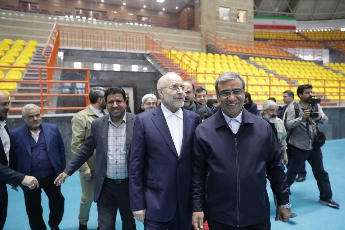 افتتاح سالن ۶۵۰۰ نفری شهید رئیسی با حضور رئیس مجلس و وزیر ورزش و جوانان + فیلم و عکس