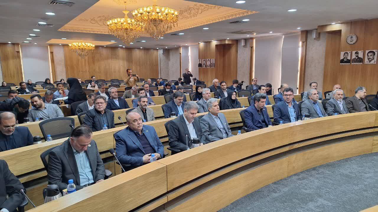 توسعه صادرات به کشورهای همسایه در دیپلماسی اقتصادی در اولویت باشد/ استفاده از مشاوران علمی در ادارات توسعه صادرات به کشورهای همسایه در دیپلماسی اقتصادی در اولویت باشد/ استفاده از مشاوران علمی در ادارات