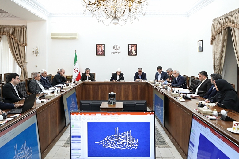 عارف: طرح ۲۰ هزار مگاوات نیروگاه‌های اتمی یک ضرورت و واقعیت انکارناپذیر است