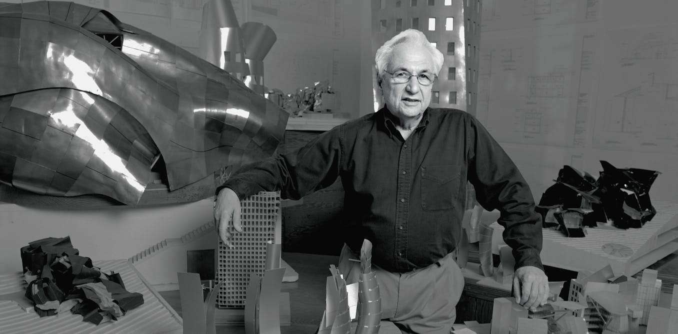 از ساختمان دوربین‌های دوچشمی تا سالن کنسرت والت دیزنی، فرانک گری مرز‌های معماری را شکست