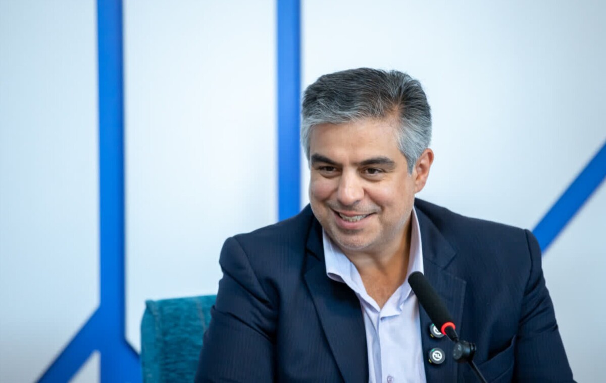 استاندار مرکزی: دانشجویان، سرمایه‌های بی‌بدیل توسعه علمی و اجتماعی ایران هستند