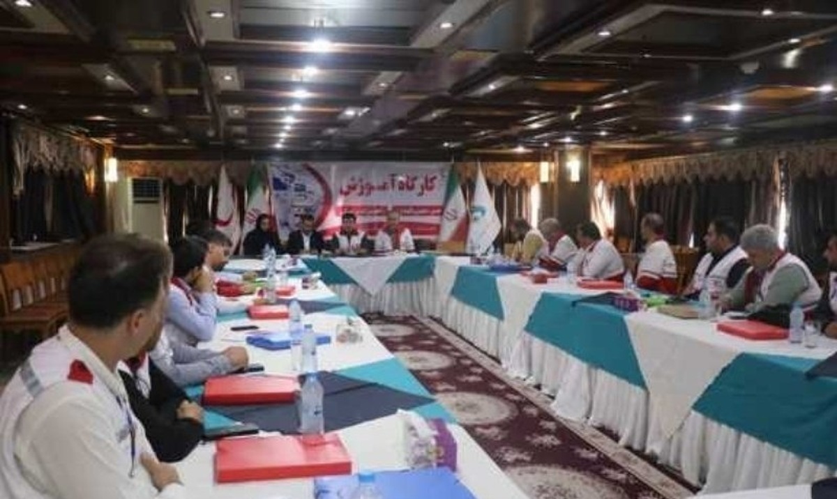 برگزاری دوره آموزشی تعمیر و نگهداری تجهیزات پزشکی در هلال‌احمر بوشهر