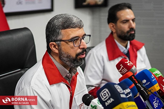 نشست خبری رئیس جمعیت داوطلبان هلال‌احمر