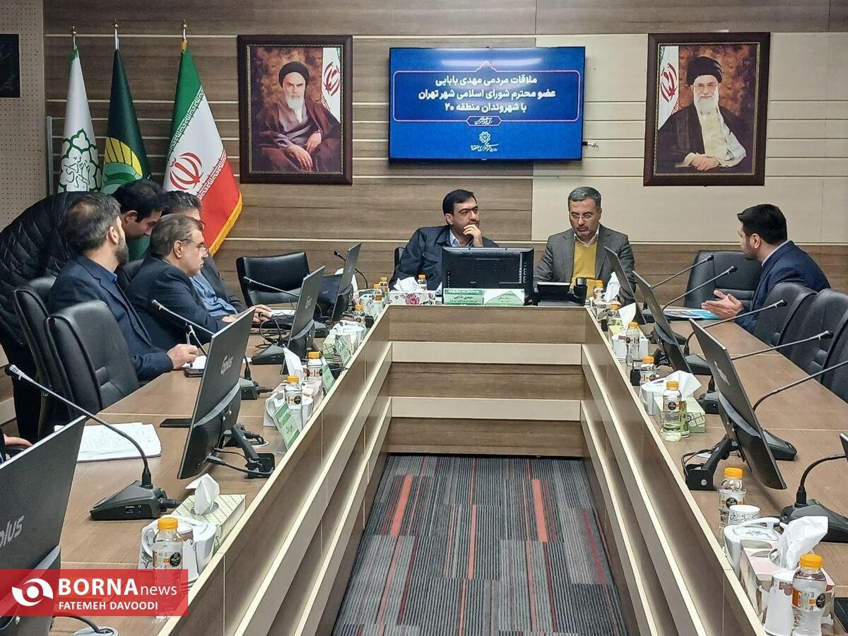 رسیدگی به درخواست بیش از ۶۰ نفر از شهروندان منطقه ۲٠