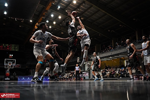 دیدار تیم‌های بسکتبال استقلال و گلنور/ ۲