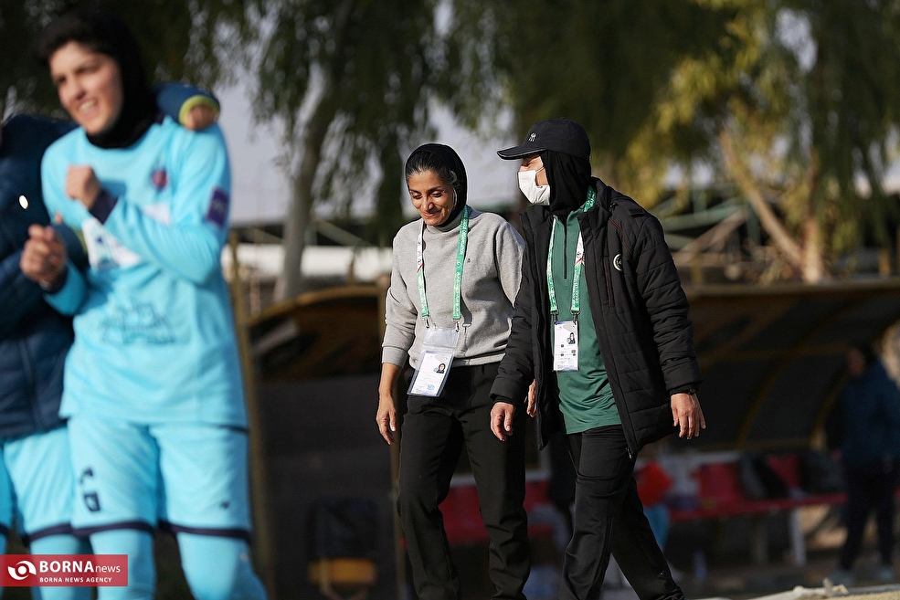 دیدار تیم های فوتبال دختران سپاهان - خاتون بم