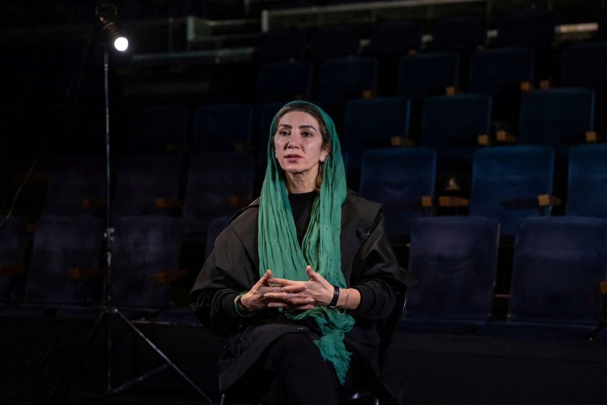 زندگى تئاترى افسانه ماهیان مستند شد