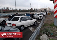 تصادف زنجیره‌ای در بامداد امروز در آزادراه تهران - پردیس