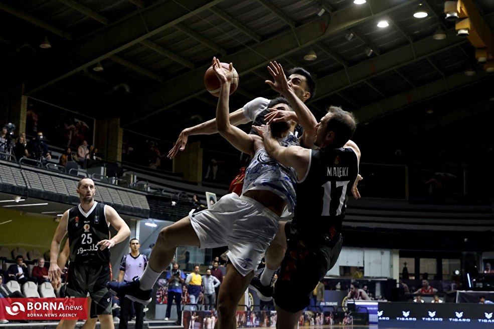 دیدار تیم‌های بسکتبال استقلال و گلنور / ۱