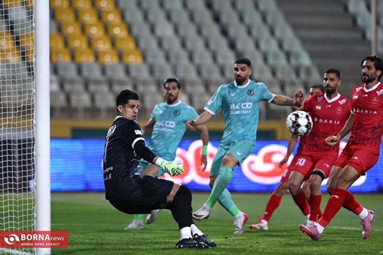 محمد برزگر: پرسپولیس مقابل پیکان خوب بازی نکرد/ تیم اوسمار به تقویت نیاز دارد