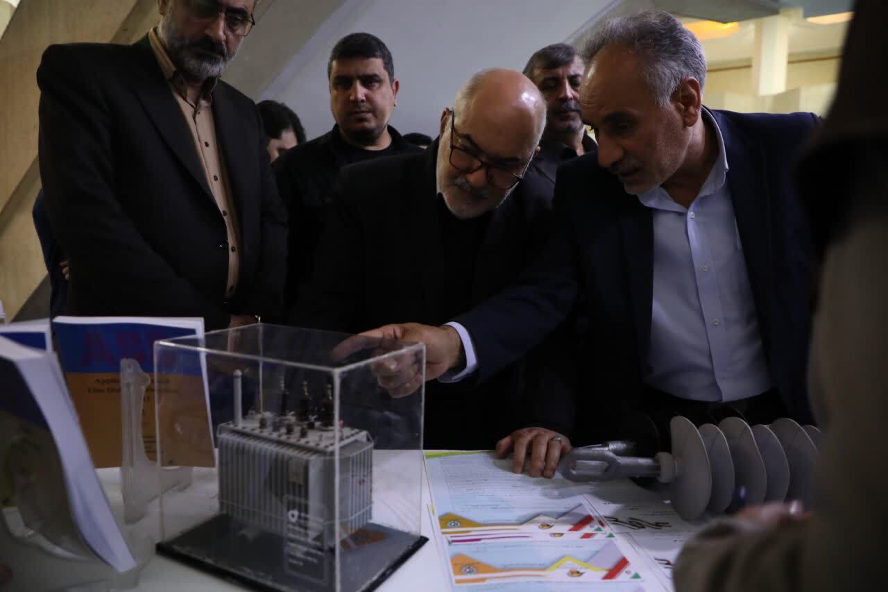 استاندار خوزستان بر به کارگیری شرکتها و نیروی بومی در پروژههای استان تاکید کرد استاندار خوزستان بر به کارگیری شرکتها و نیروی بومی در پروژههای استان تاکید کرد