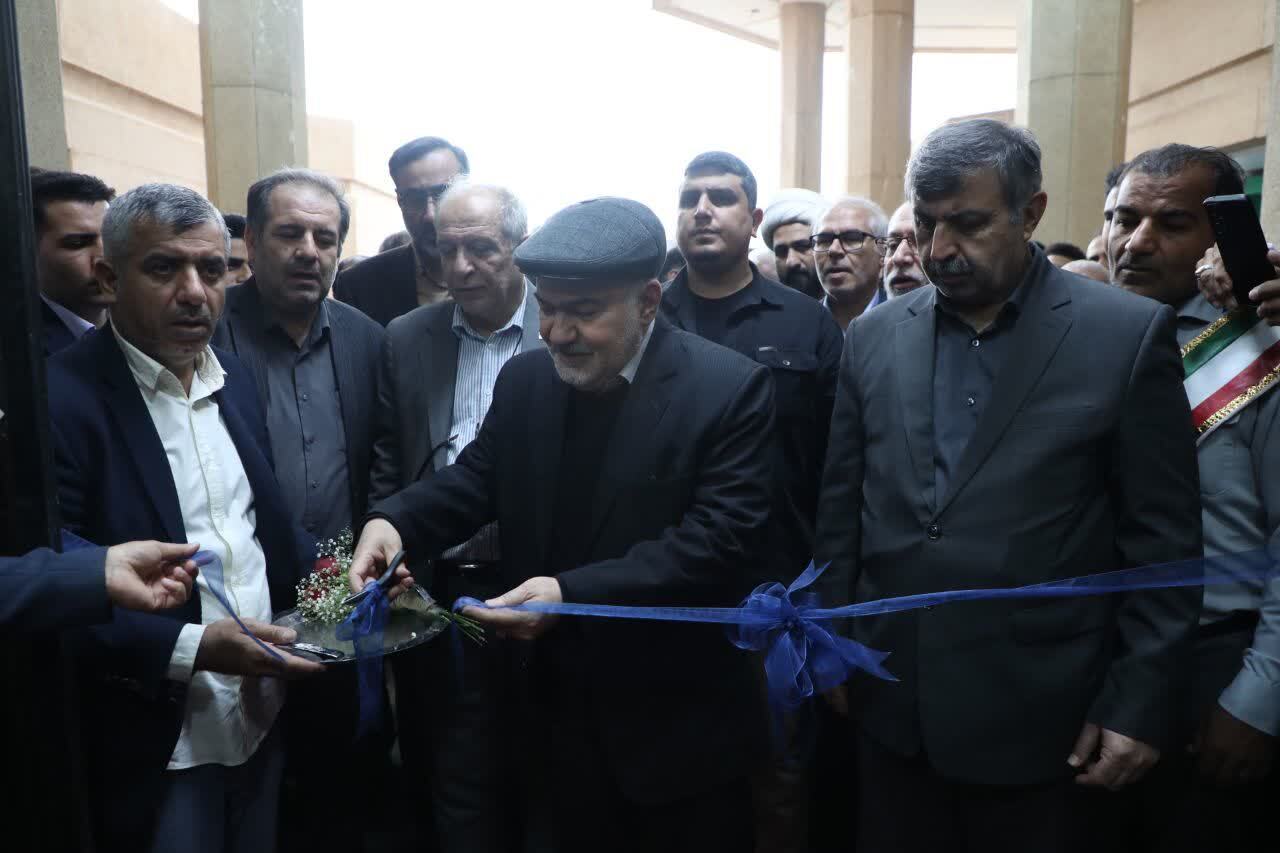 استاندار خوزستان بر به کارگیری شرکتها و نیروی بومی در پروژههای استان تاکید کرد استاندار خوزستان بر به کارگیری شرکتها و نیروی بومی در پروژههای استان تاکید کرد