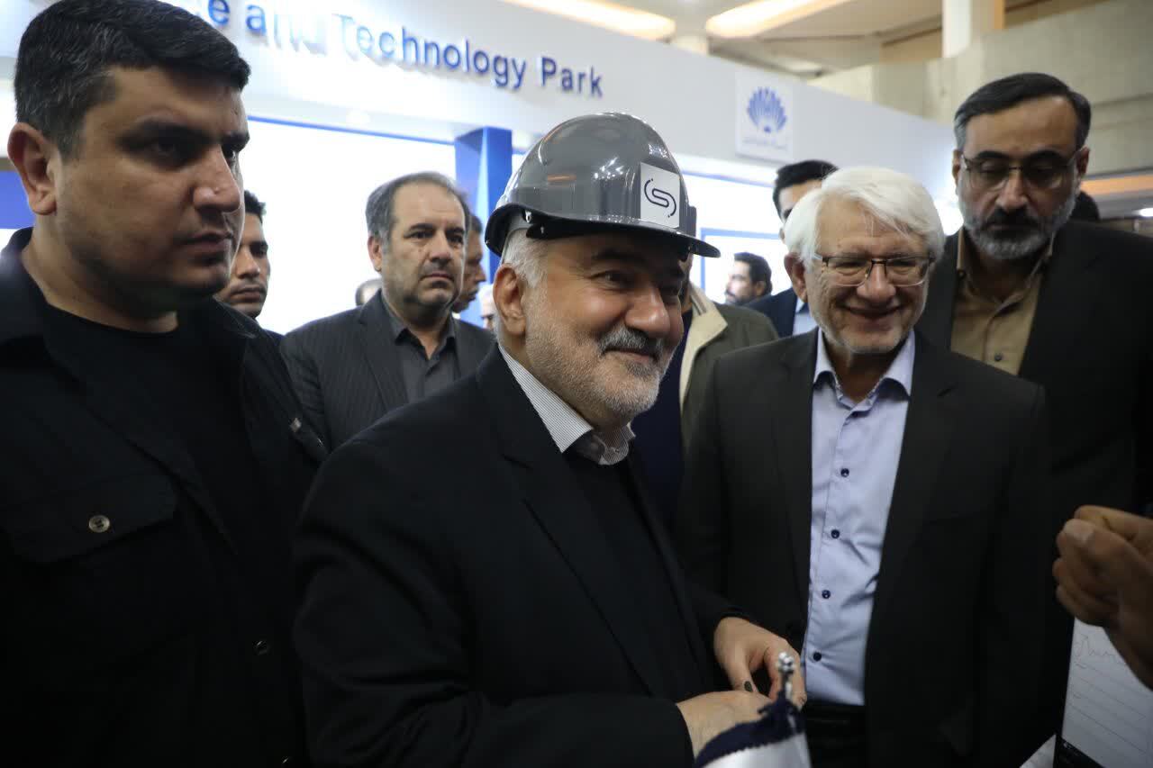 استاندار خوزستان بر به کارگیری شرکتها و نیروی بومی در پروژههای استان تاکید کرد استاندار خوزستان بر به کارگیری شرکتها و نیروی بومی در پروژههای استان تاکید کرد