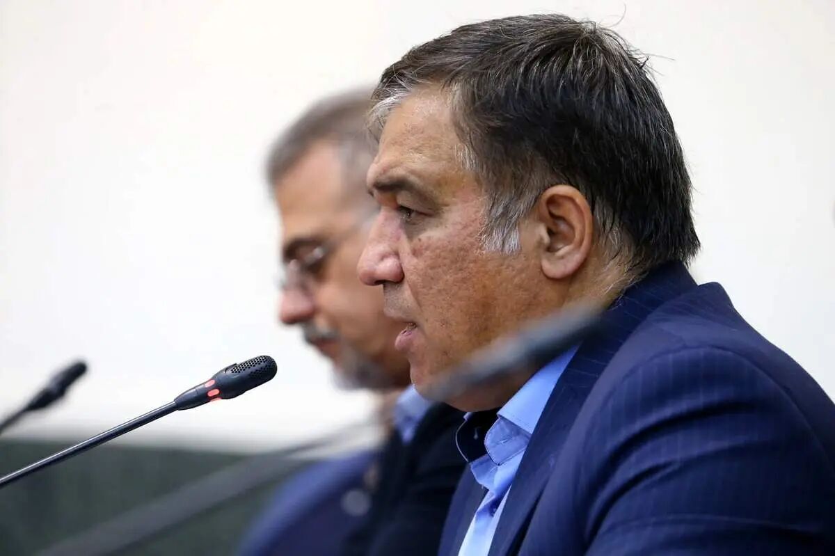 تاجرنیا مدیرعامل استقلال ماند