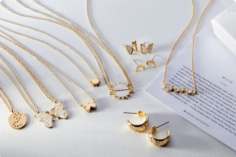 برای روز مادر چی بخرم که واقعا خوشحالش کنه؟ ۵ ایده خاص و ماندگار برای روز مادر چی بخرم که واقعا خوشحالش کنه؟ ۵ ایده خاص و ماندگار