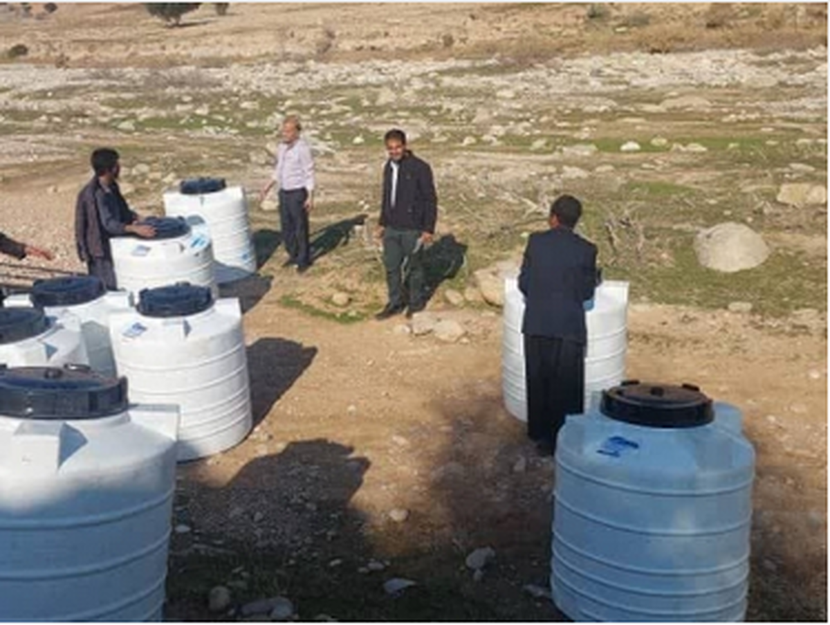 توزیع ۷۰ مخزن آب بین عشایر اندیکا / تقویت پایداری تامین آب خانوارهای عشایری در شرایط خشکسالی