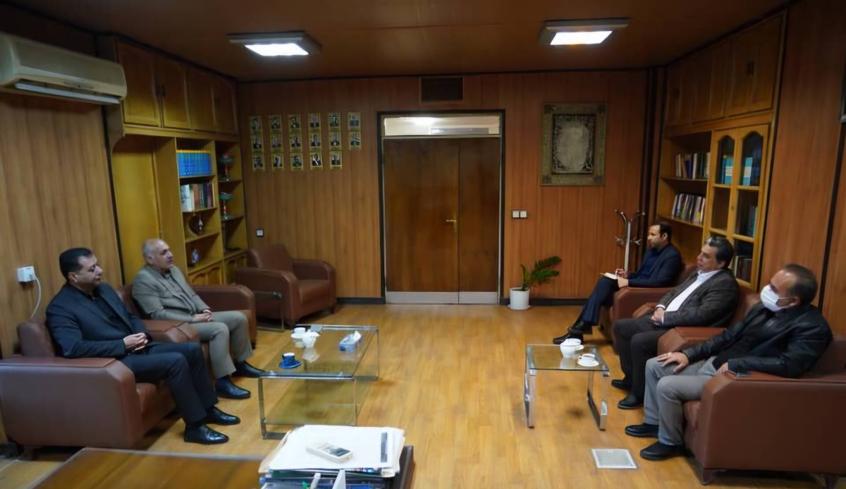 دیدار مدیرعامل باشگاه سپاهان با مدیرکل آموزش و پرورش اصفهان