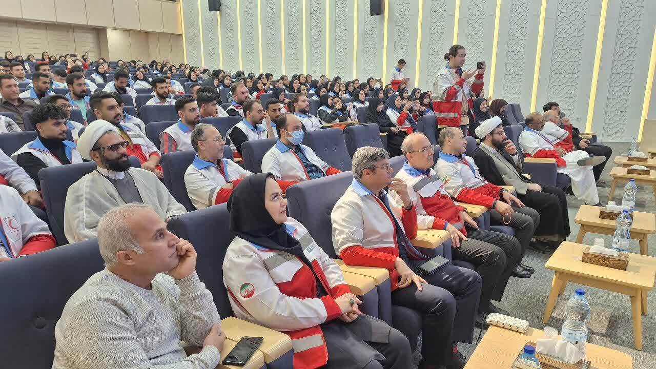 برگزاری مستمر اردوهای مهارتی برای جوانان هلال احمر در راستای کیفی سازی خدمات در اولویت است برگزاری مستمر اردوهای مهارتی برای جوانان هلال احمر در راستای کیفی سازی خدمات در اولویت است