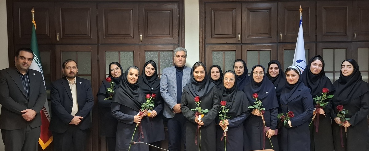 تجلیل از بانوان صندوق به مناسب گرامیداشت روز زن