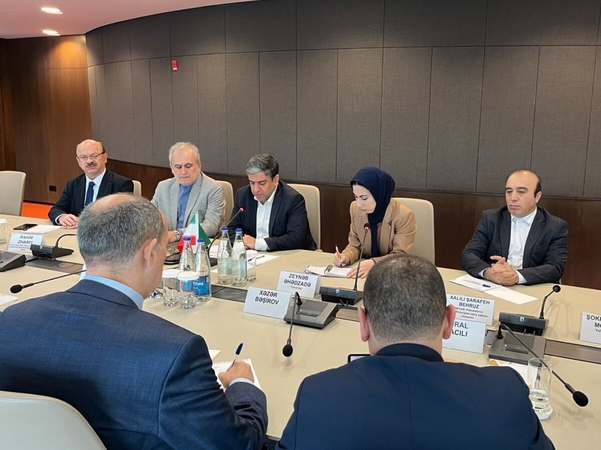 تأکید بر توسعه همکاری‌های اقتصادی/نشست استاندار اردبیل با معاون وزیر اقتصاد جمهوری آذربایجان