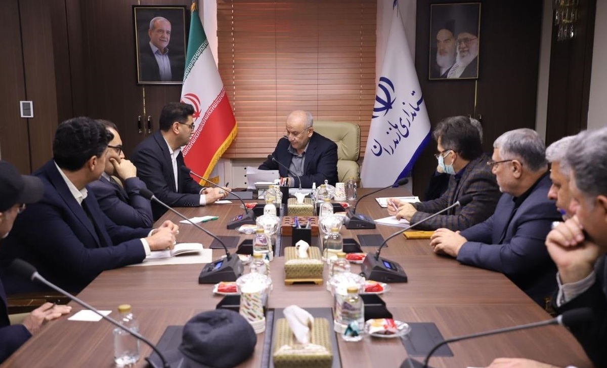 جلسه فوری برای مهار گرد و غبار کارخانه نکا پس از بازدید میدانی