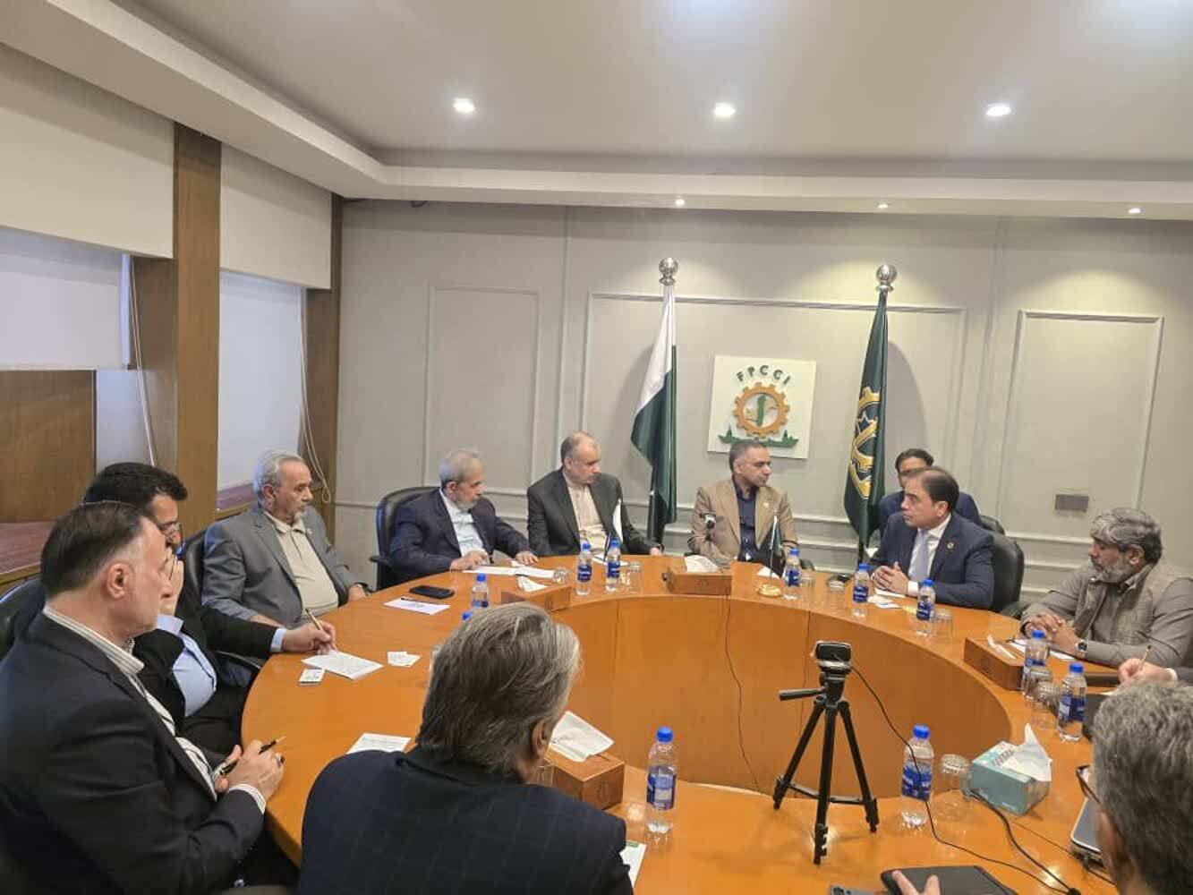 حضور هیئت تجاری قزوین در فدراسیون اتاق بازرگانی پاکستان حضور هیئت تجاری قزوین در فدراسیون اتاق بازرگانی پاکستان