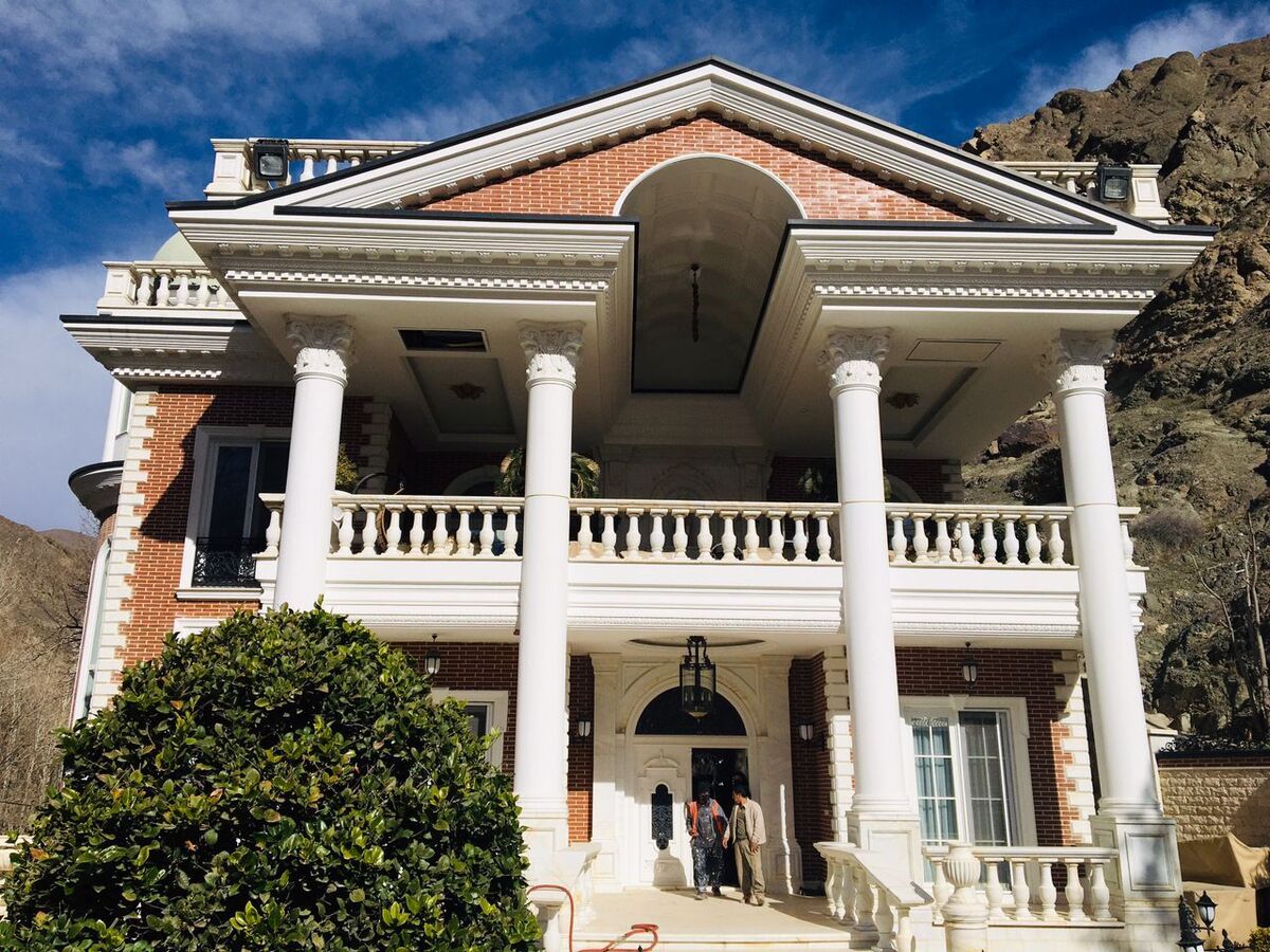 تخریب ویلای لاکچری غیرمجاز در حریم رودخانه کرج