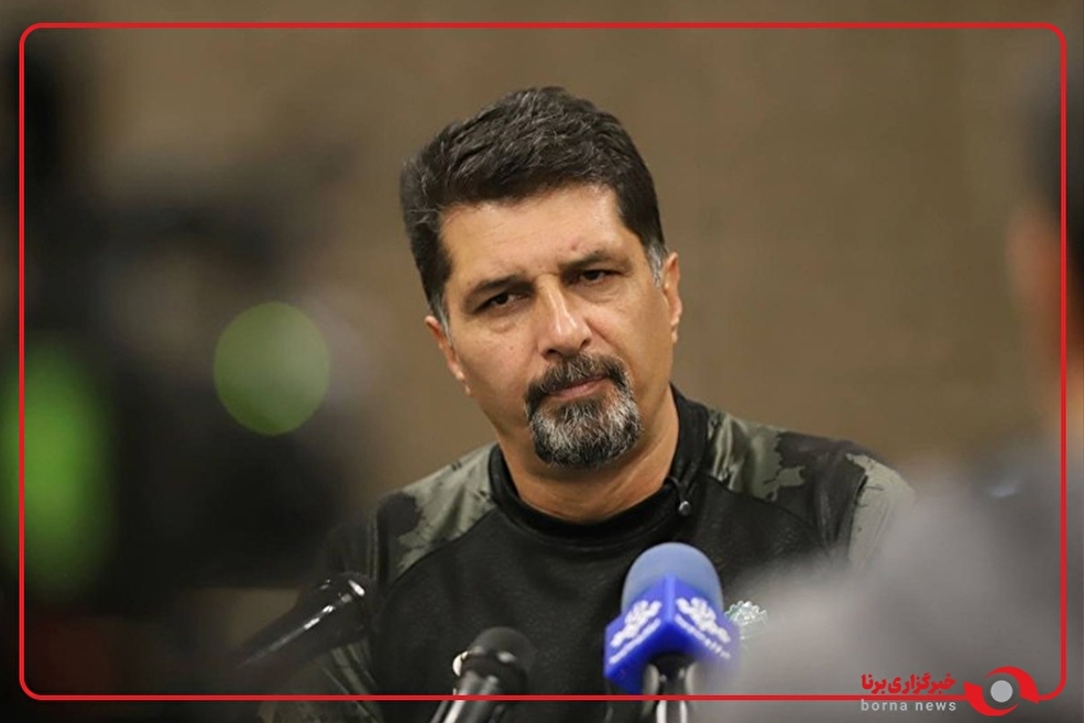 مجتبی حسینی سرمربی آلومینیوم اراک در نشست خبری بازی با پرسپولیس: چنین کیفیت زمینی در شأن فوتبال ما نیست