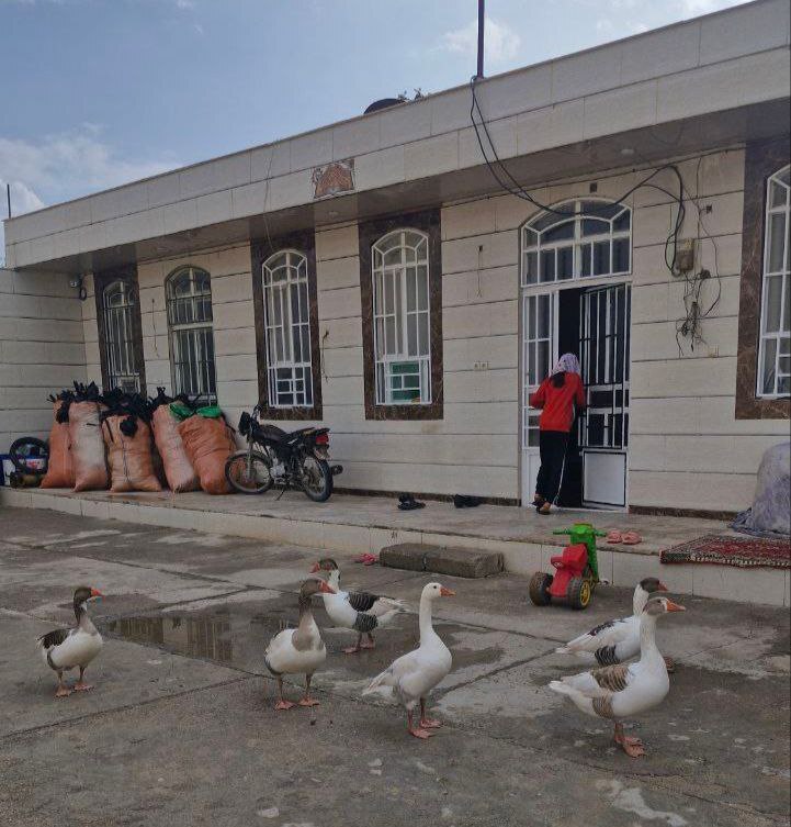 روستاهایی زیر پونز تبعیض / اینجا زمان متوقف شده است! روستاهایی زیر پونز تبعیض / اینجا زمان متوقف شده است!