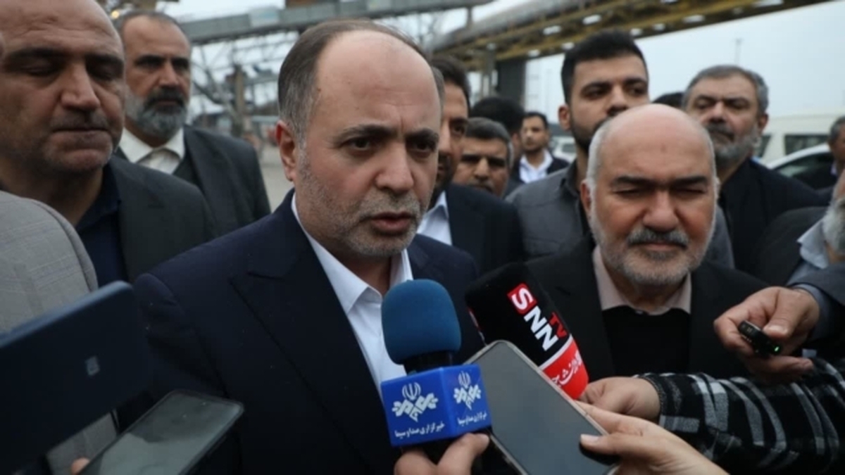 وزیر جهاد کشاورزی: گره ارزی و اداری تخلیه کالاهای اساسی در بندر امام‌(ره) باز شد / نهاده‌ها تنها با قیمت مصوب بازارگاه عرضه می‌شود