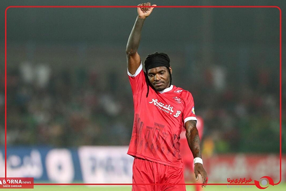 گل اول پرسپولیس توسط بیفوما در دقیقه 3