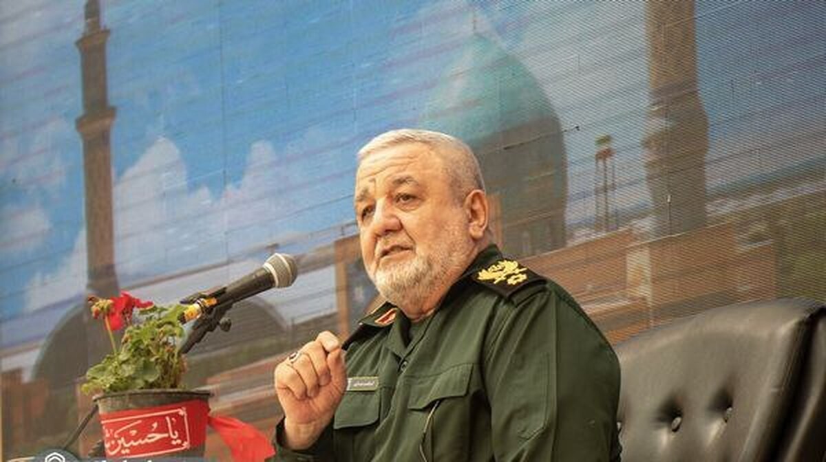 وحدت ملی و تبعیت از رهبری، سد مستحکم ملت ایران در برابر عملیات روانی دشمن