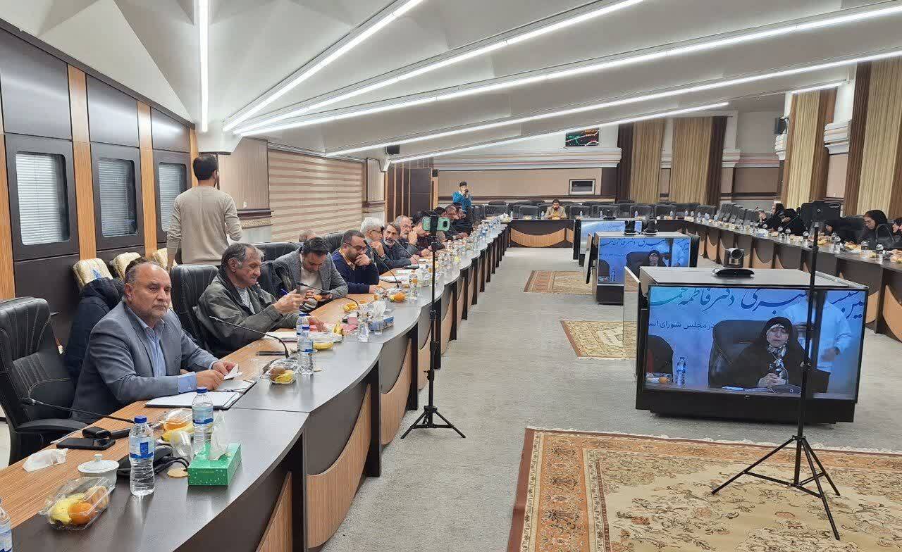 تغییر روش حکمرانی را ضروری میدانم/ مبارزه با فساد را با جدیت پیگیری میکنیم تغییر روش حکمرانی را ضروری میدانم/ مبارزه با فساد را با جدیت پیگیری میکنیم