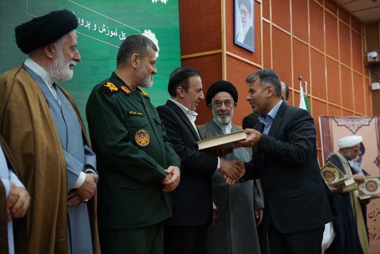 نماز مأمن آرامش انسان معاصر و راهکار کاهش آسیب‌های اجتماعی است