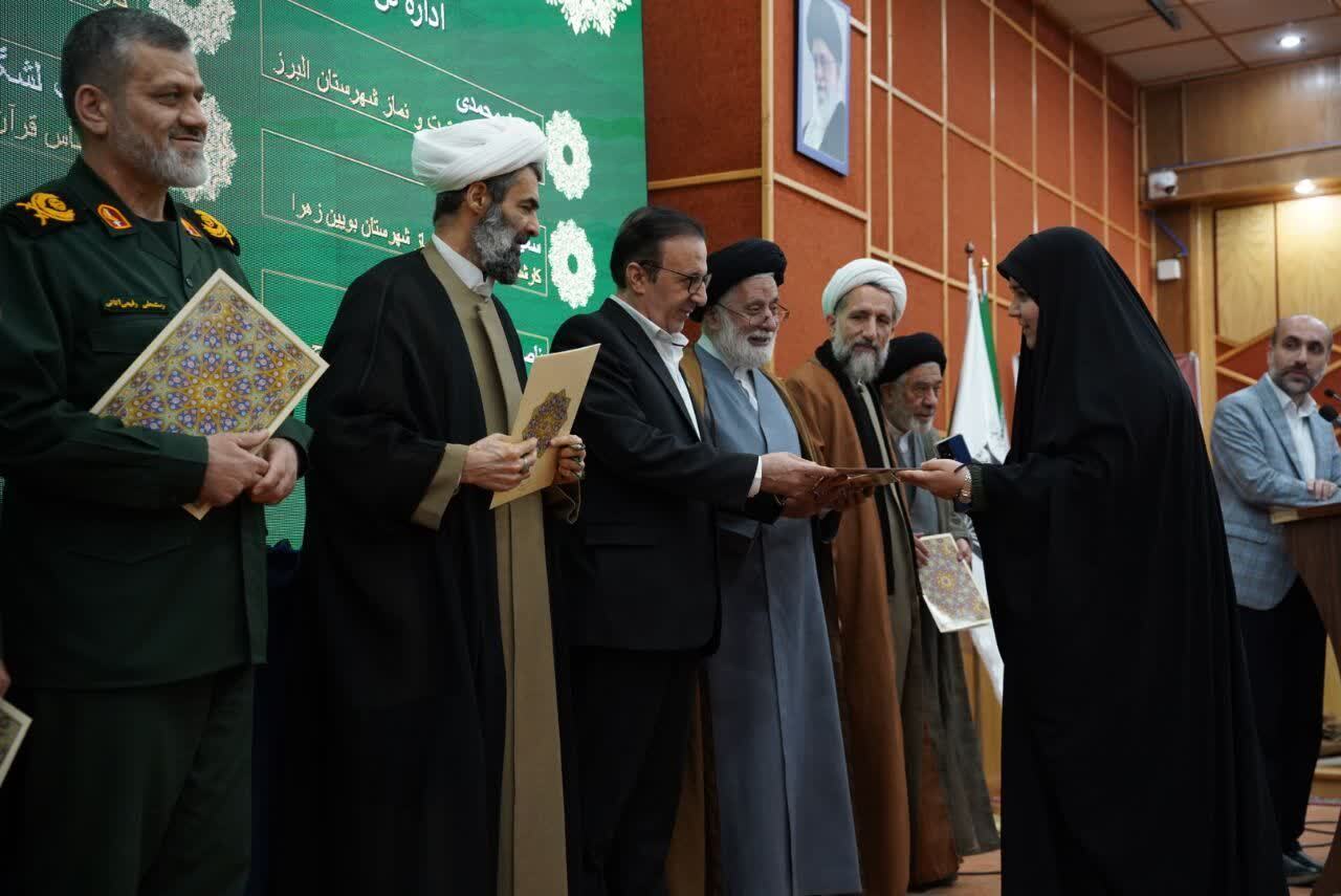 نماز مأمن آرامش انسان معاصر و راهکار کاهش آسیب‌های اجتماعی است