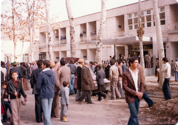 ۲۳ آذر ۱۳۵۷ به روایت شاهد عینی/ بیمارستان امام رضا(ع) چگونه به قلب تپنده انقلاب در مشهد تبدیل شد ۲۳ آذر ۱۳۵۷ به روایت شاهد عینی/ بیمارستان امام رضا(ع) چگونه به قلب تپنده انقلاب در مشهد تبدیل شد