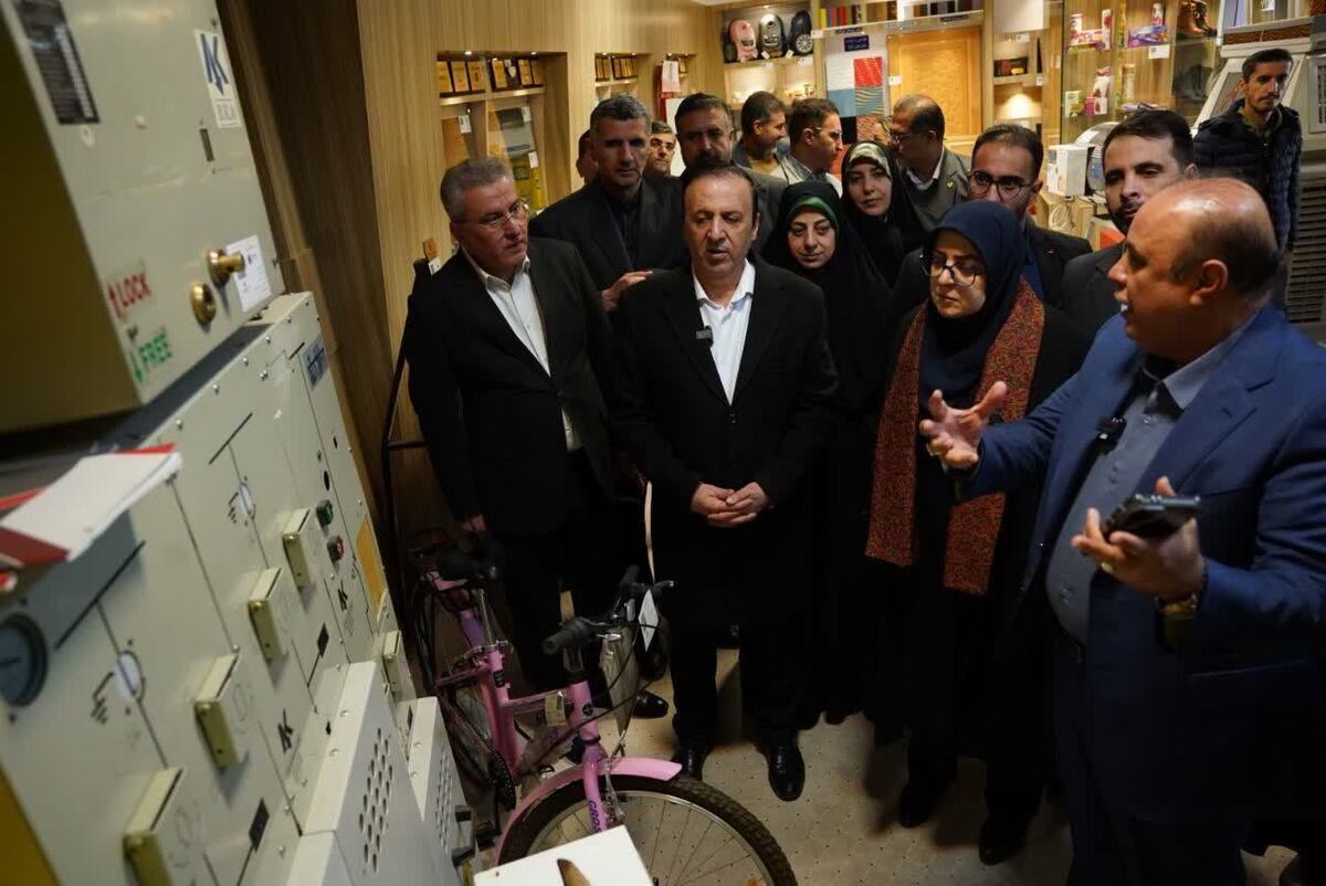 بازدید سخنگوی دولت از نمایشگاه دائمی توانمندی‌های صنایع کوچک در شهرک صنعتی کاسپین قزوین