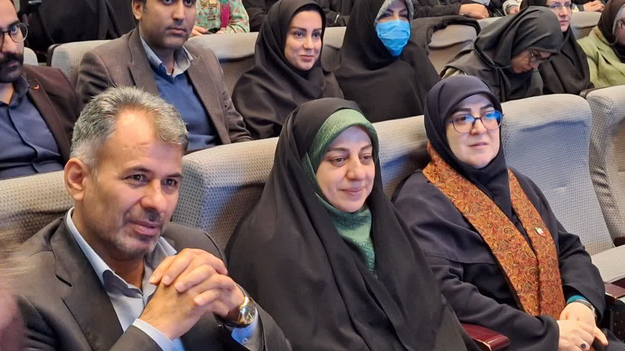 بانوان در بسیاری از عرصه ها از نظر توانمندی از مردان جلوترند بانوان در بسیاری از عرصه ها از نظر توانمندی از مردان جلوترند