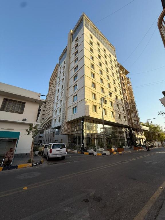 بهترین هتل های 5 ستاره کربلا نزدیک حرم بهترین هتل های 5 ستاره کربلا نزدیک حرم