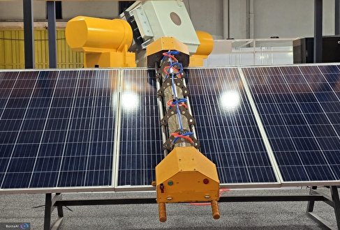 ربات ایرانی شستوشوی پنل خورشیدی؛ افزایش بهرهوری ۱۰ درصدی نیروگاهها با مصرف آب کمتر ربات ایرانی شستوشوی پنل خورشیدی؛ افزایش بهرهوری ۱۰ درصدی نیروگاهها با مصرف آب کمتر