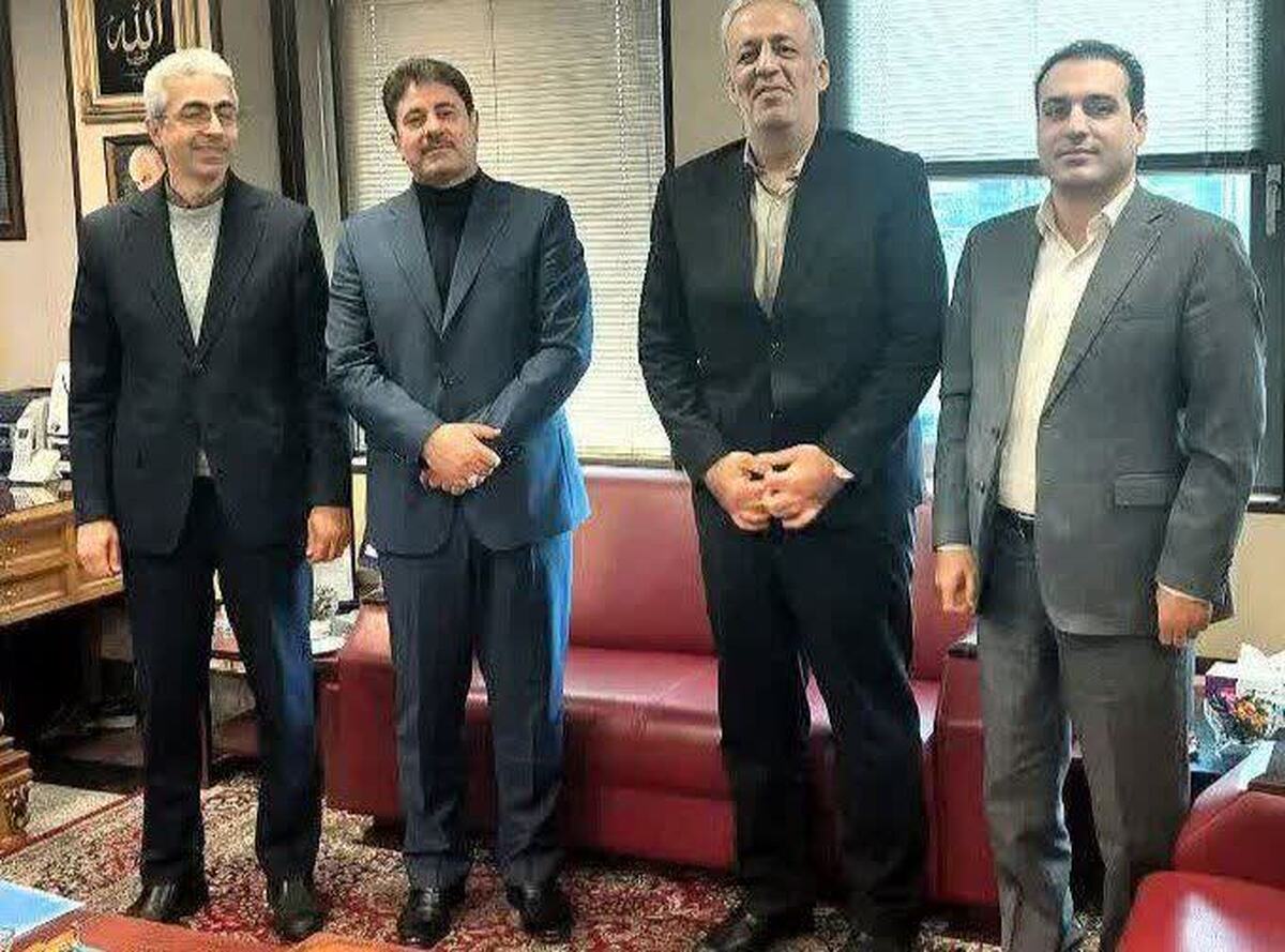 حمایت بانک رفاه از پروژه‌های پیشران لرستان؛ تسهیلات ویژه برای گاوداری دورود، لاستیک‌سازی خرم‌آباد و دیگر طرح‌ها