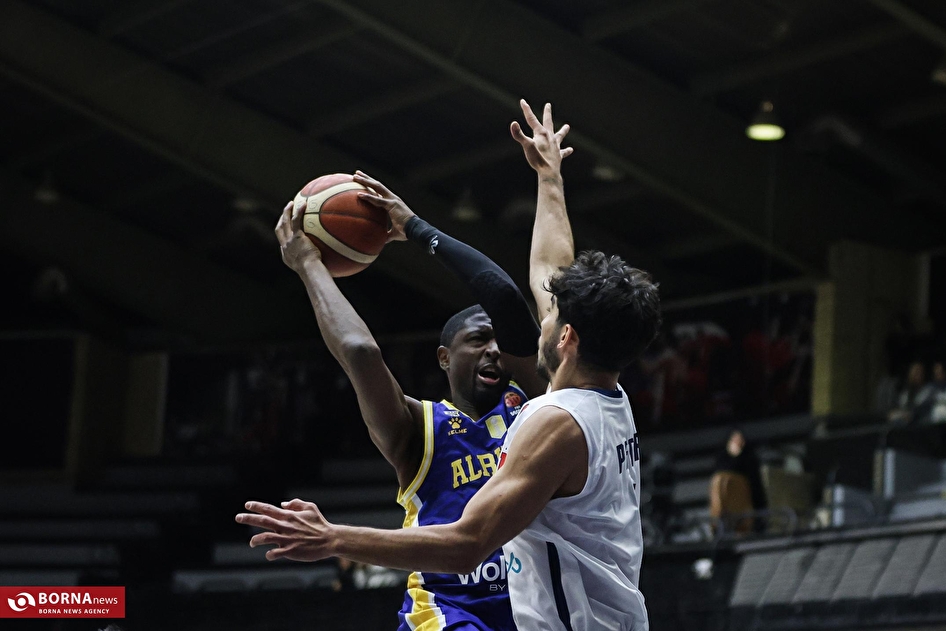 دیدار تیم‌های بسکتبال شهرداری گرگان - الریاضی بیروت