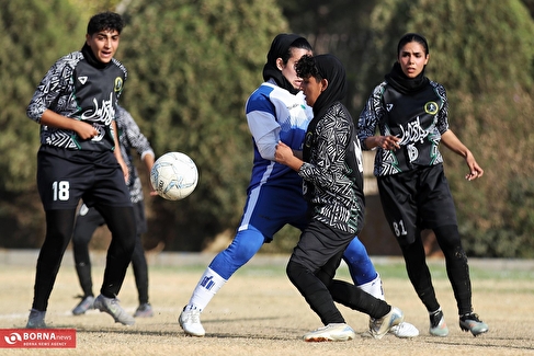دیدار تیم‌های فوتبال دختران آراد زاگرس-وارش نوشهر