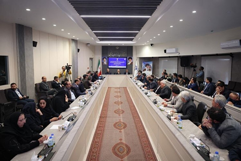 ساختار سلامت باید علاوه بر درمان، مراقبت، آموزش و حمایت اجتماعی نیز در دستور کار قرار دهد